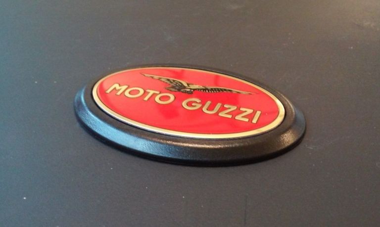 KIT BAULETTO NERO GUZZI